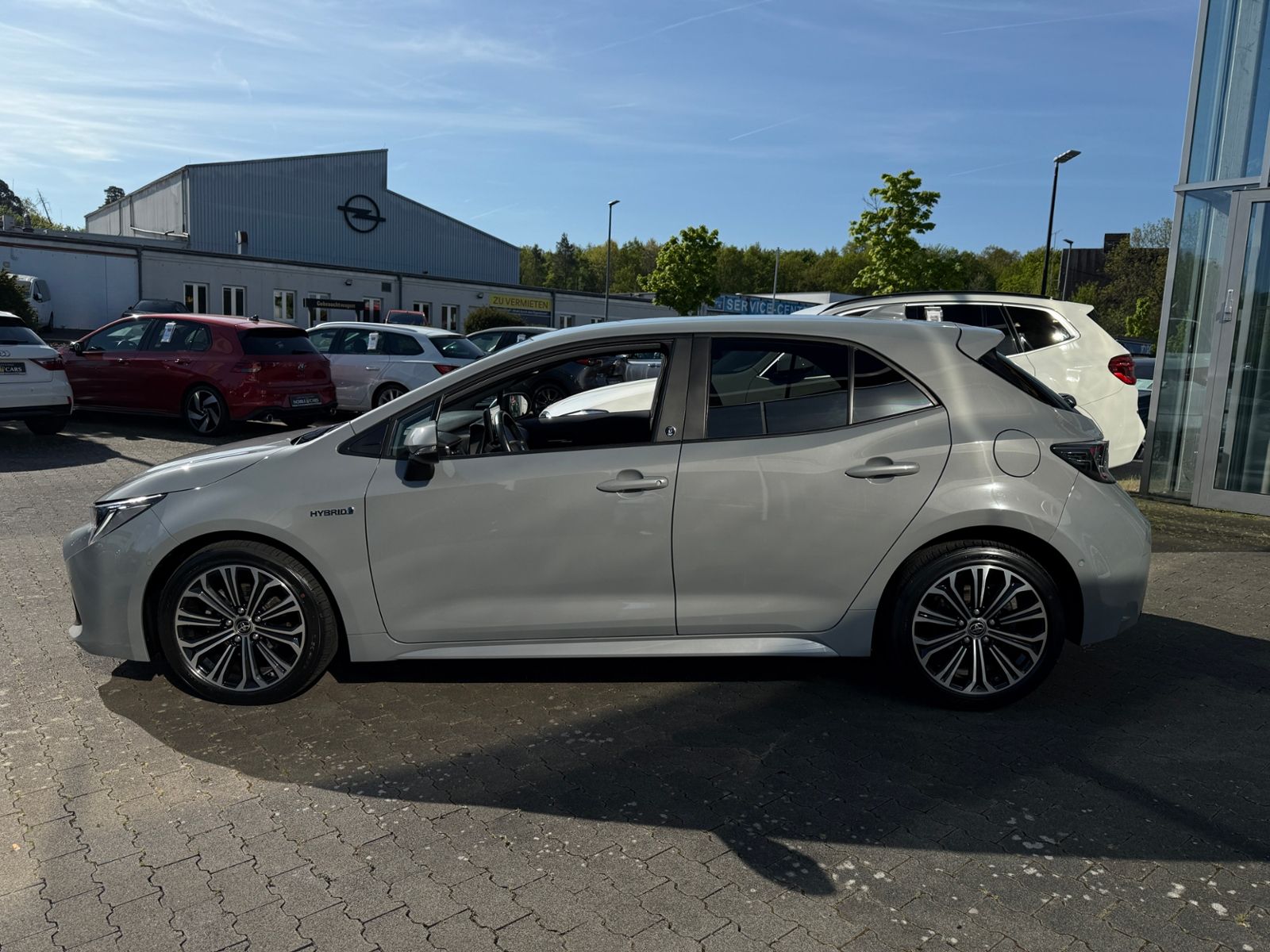 Fahrzeugabbildung Toyota Corolla 1.8 Hybrid Team D TechnikP ACC LED