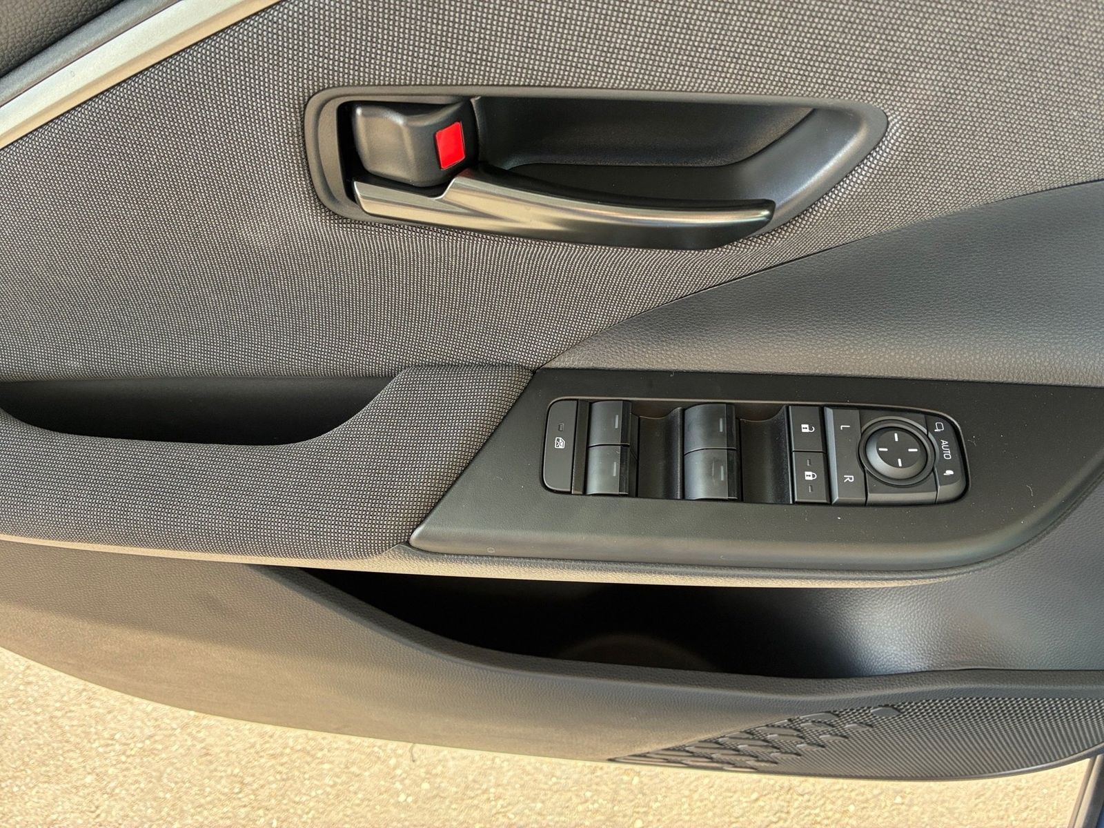 Fahrzeugabbildung Toyota C-HR 1.8 FWD Teamplayer Kamera,LED,Matrix