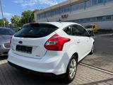 Ford Focus Lim. Trend Tuv neu 1.Jahr Garantie - Ford Focus: Limousine