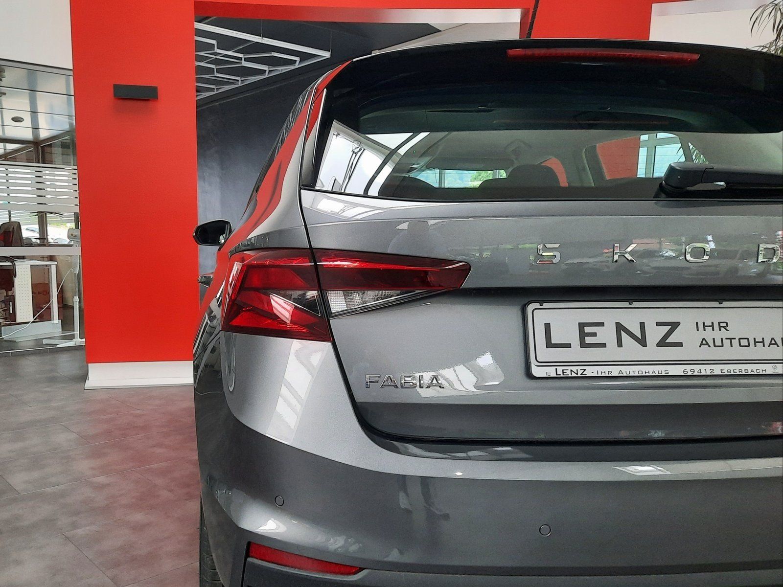Fahrzeugabbildung SKODA Fabia Essence TSI *LED*PDC*Sitzhzg*APP*DAB*VZE*