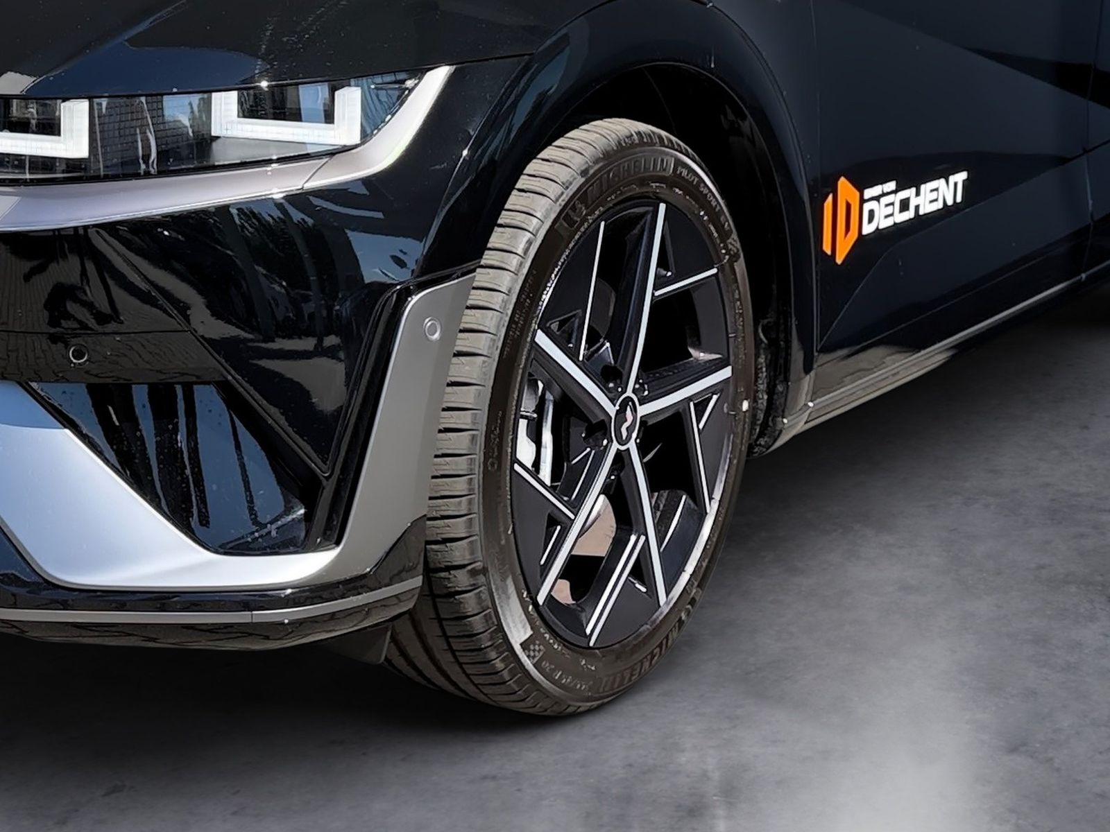 Fahrzeugabbildung Hyundai Ioniq 5 84kWh Elektro KlimaA,LED,Navi,SHZ,2xKlim