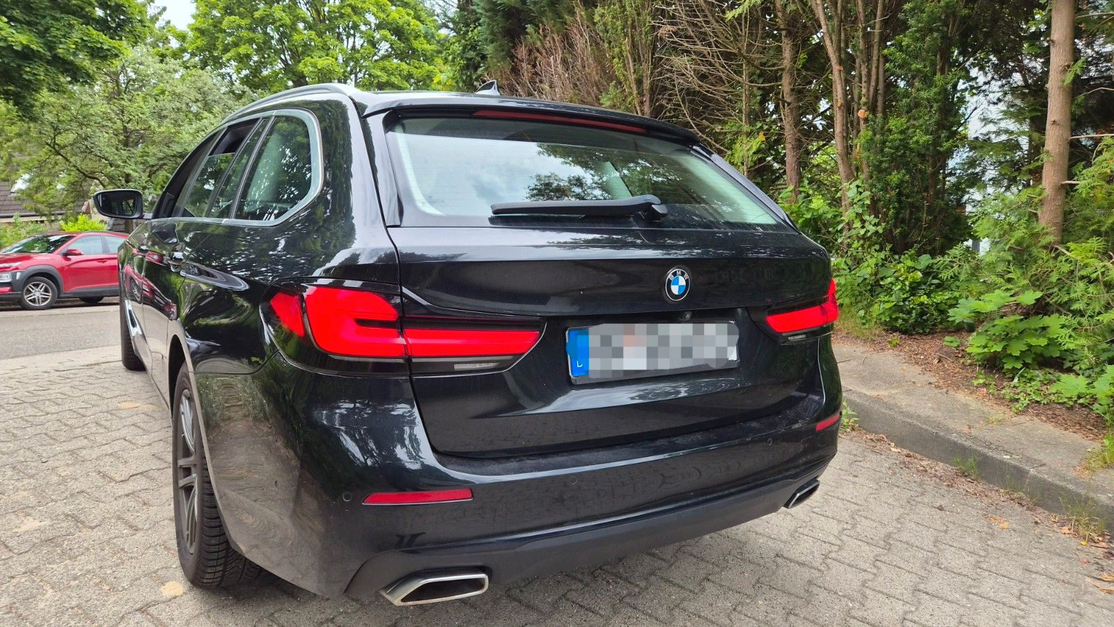 BMW 520d Laser Head Up AHK ACC Keyless Digital Ambie