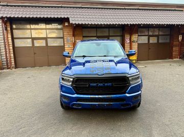 Dodge RAM - 8
