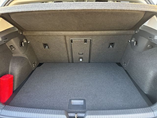 Golf VIII 2.0 TDI Life LED+NAVI+AHK+ACC+PDC+SHZ