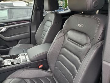 Volkswagen Touareg - 8