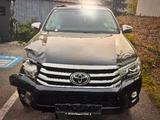 Toyota Hilux Double Cab Executive 4x4 Aut Leder Kühler - Toyota Hilux Unfallwagen