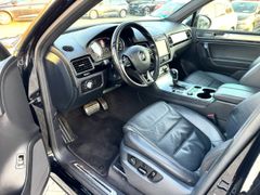 Fahrzeugabbildung Touareg V6 TDI BMT R-Line-Paket Interieur 4Motio