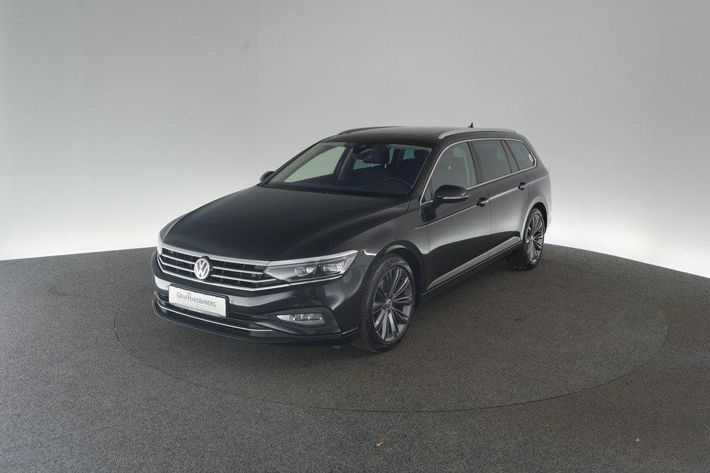 Volkswagen Passat Variant 2.0 TDI DSG Business Pano AHK ACC