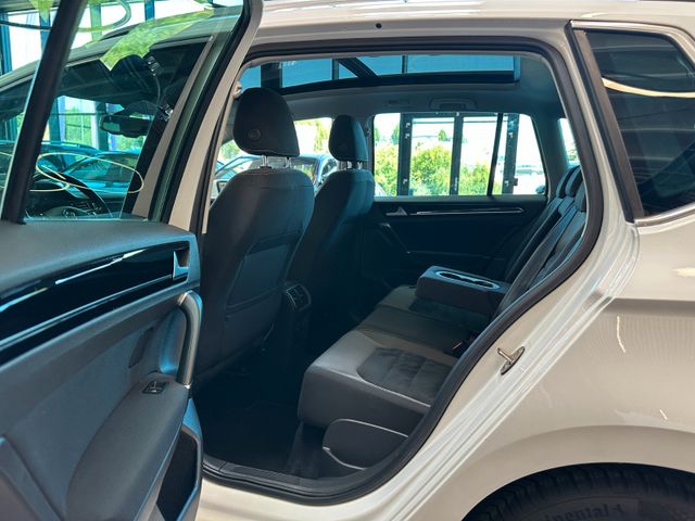 Volkswagen Golf Sportsvan Highline*Pano*Navi*