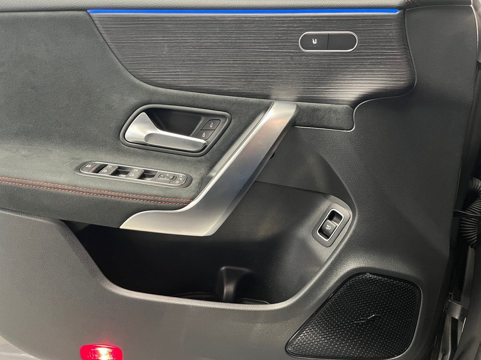 Fahrzeugabbildung Mercedes-Benz CLA 200 SB AMG Prem.*AHK*Standhz*360*Night*Distr
