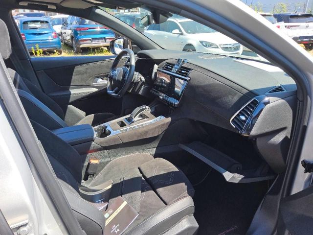 DS Automobiles DS7 BlueHDi 130 EAT8 Performance Line+ Focal Nav