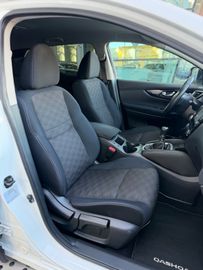 Nissan Qashqai - 12