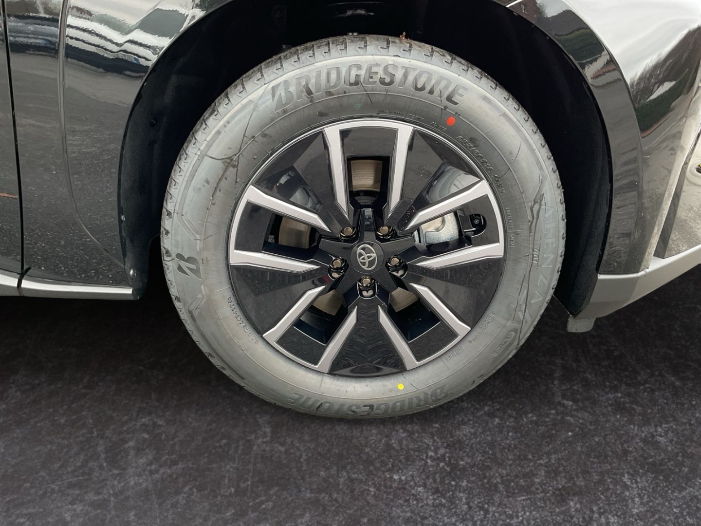 Toyota bZ4X - Bild 28