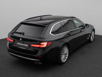 Fahrzeugabbildung BMW 530d xDr Tour AHK  Pano ACC HUD Komfortsitz