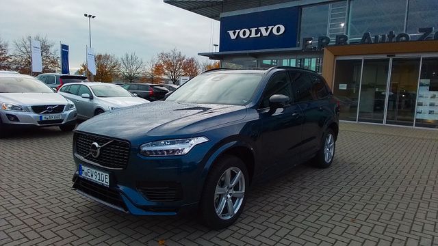 Volvo XC 90 Plus Dark Recharge Plug-In Hybrid AWD