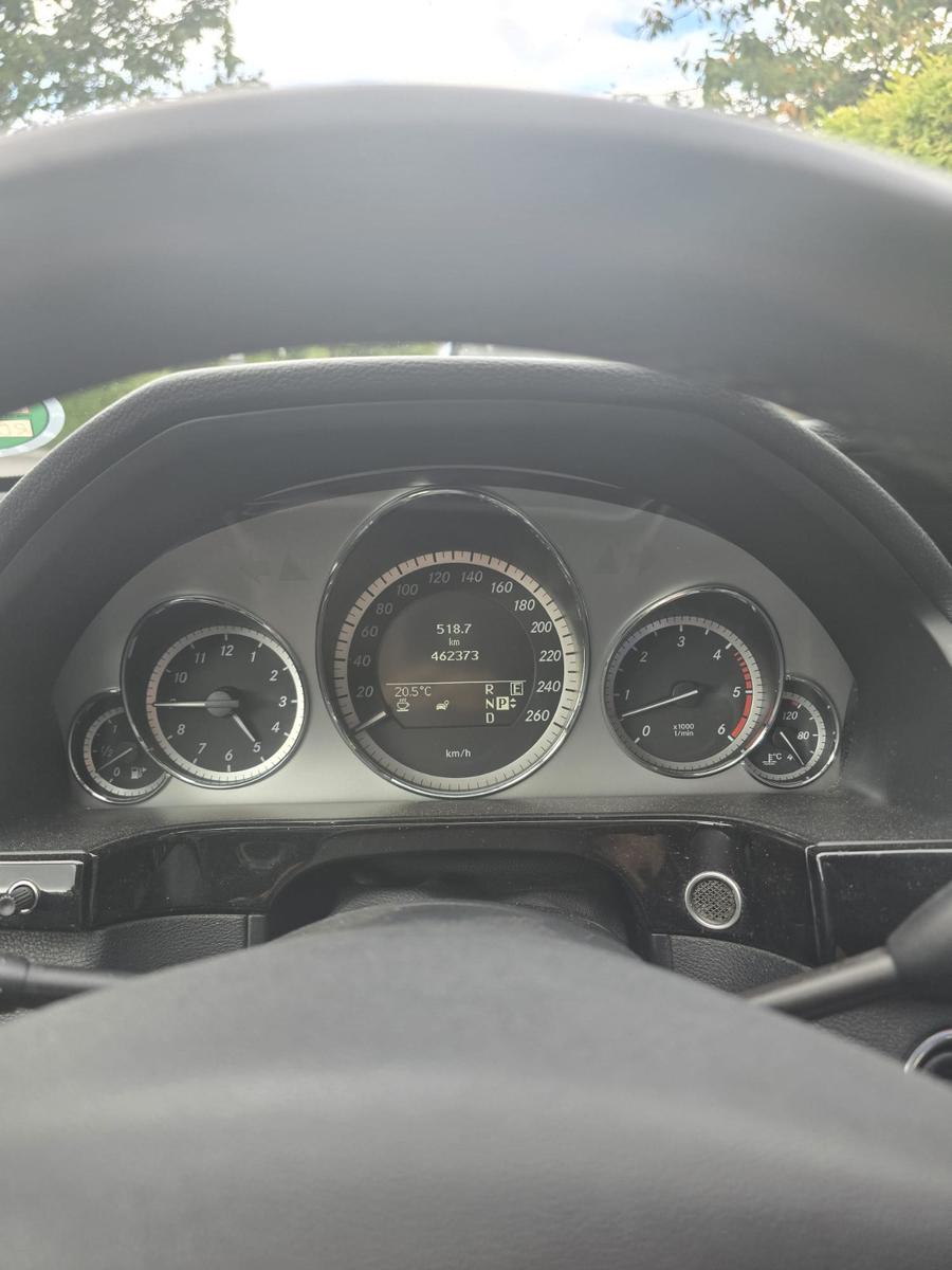 Mercedes-Benz E350 2010 — photo 7