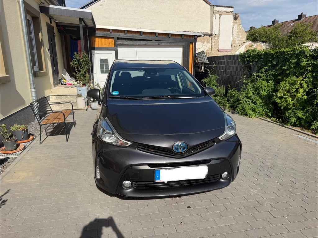Image of Toyota Prius+