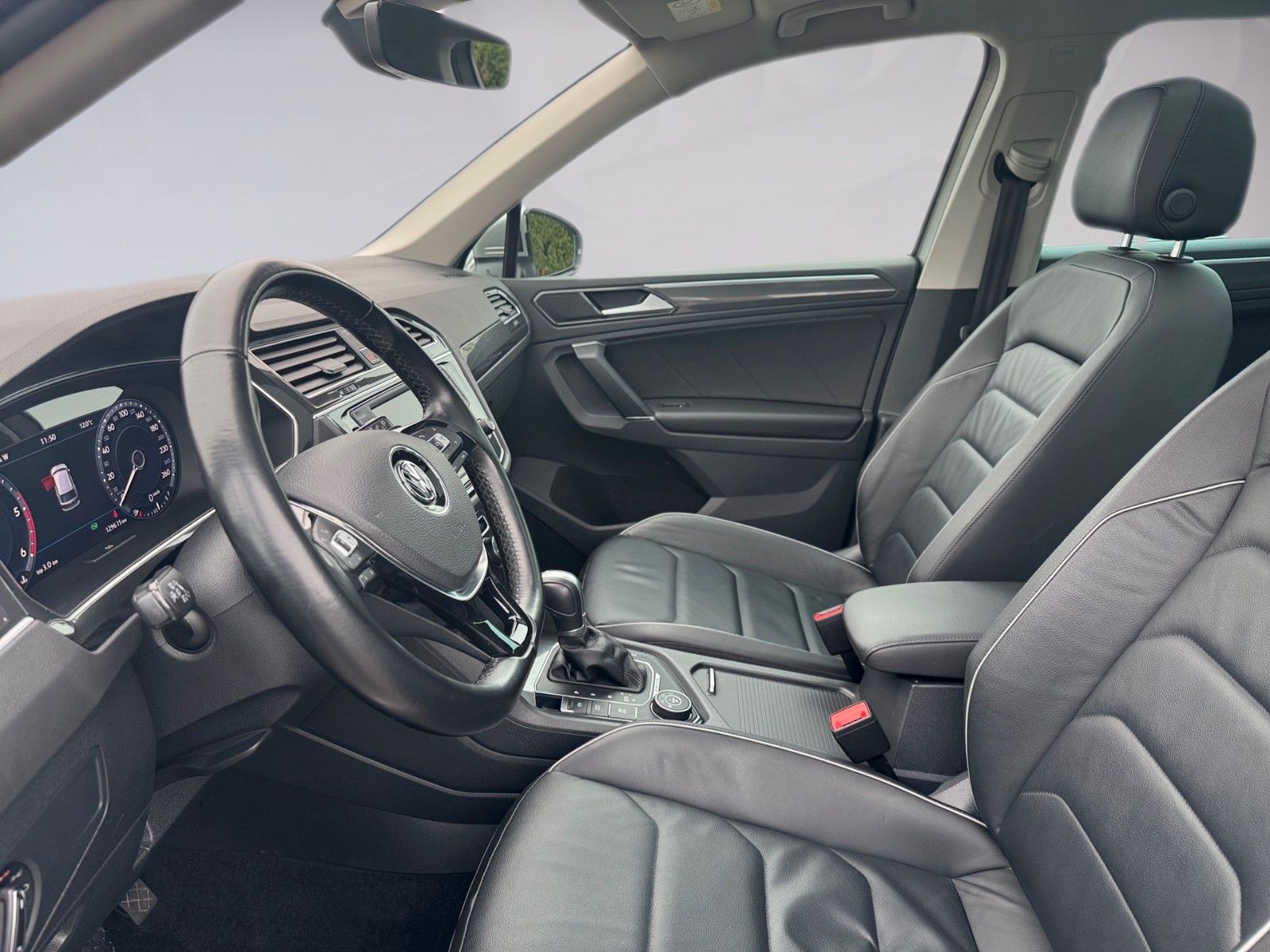 Fahrzeugabbildung Volkswagen Tiguan Highline 2.0TDI 4Motion