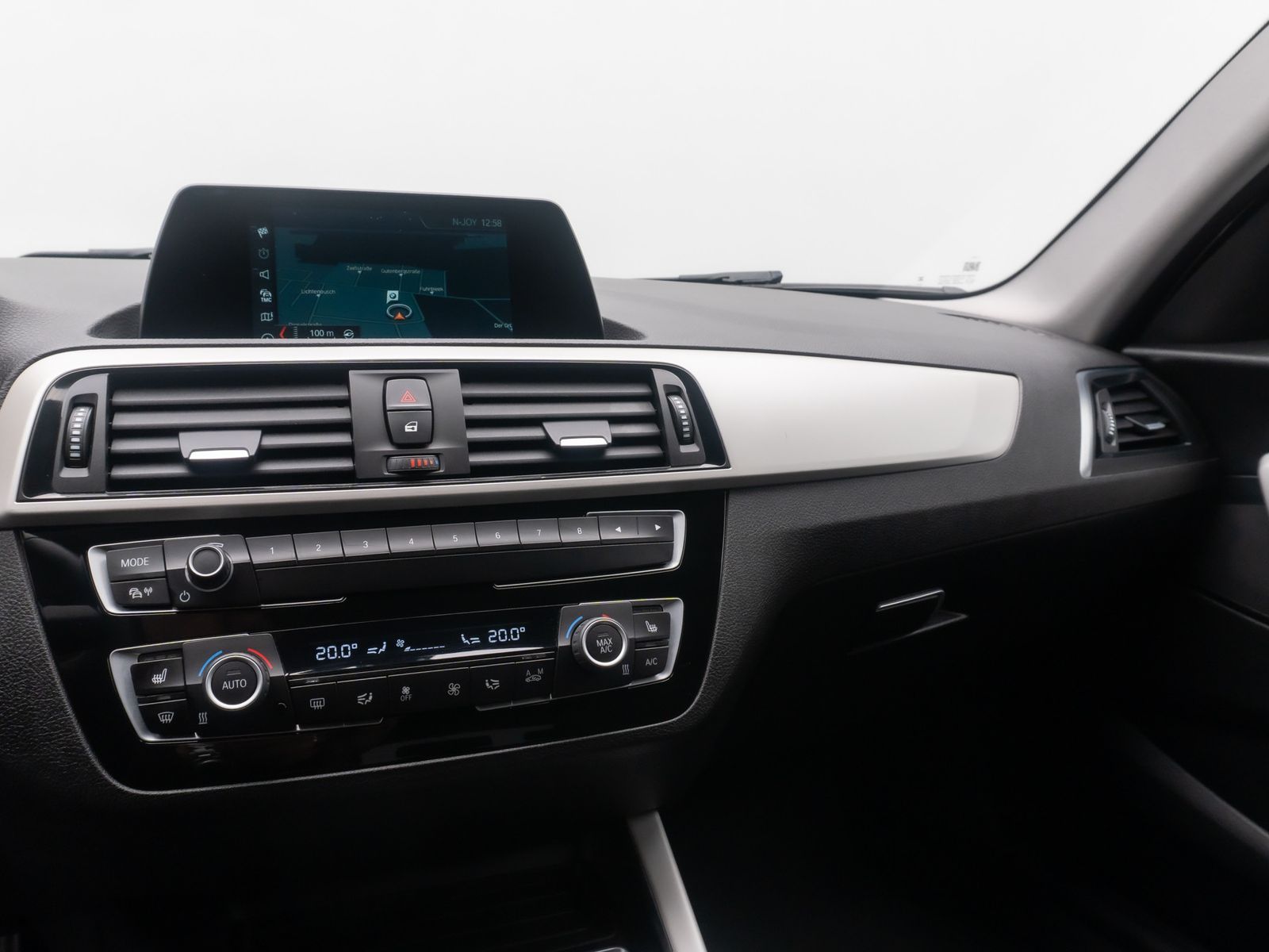 Fahrzeugabbildung BMW 118i FernlichtAs Komfort Ad.LED Tempomat KlimaAT