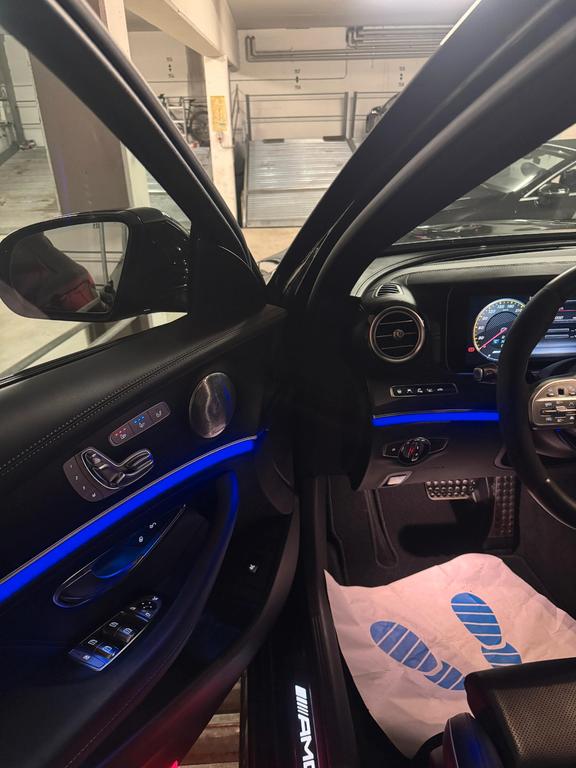 Mercedes-Benz E 63 AMG