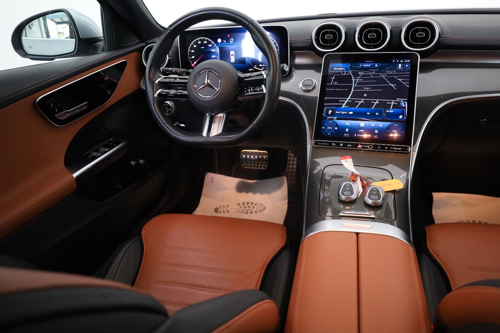 Fahrzeugabbildung Mercedes-Benz C 300e T AMG Line Leder,Navi,LED,AppleCarpl.,AHK