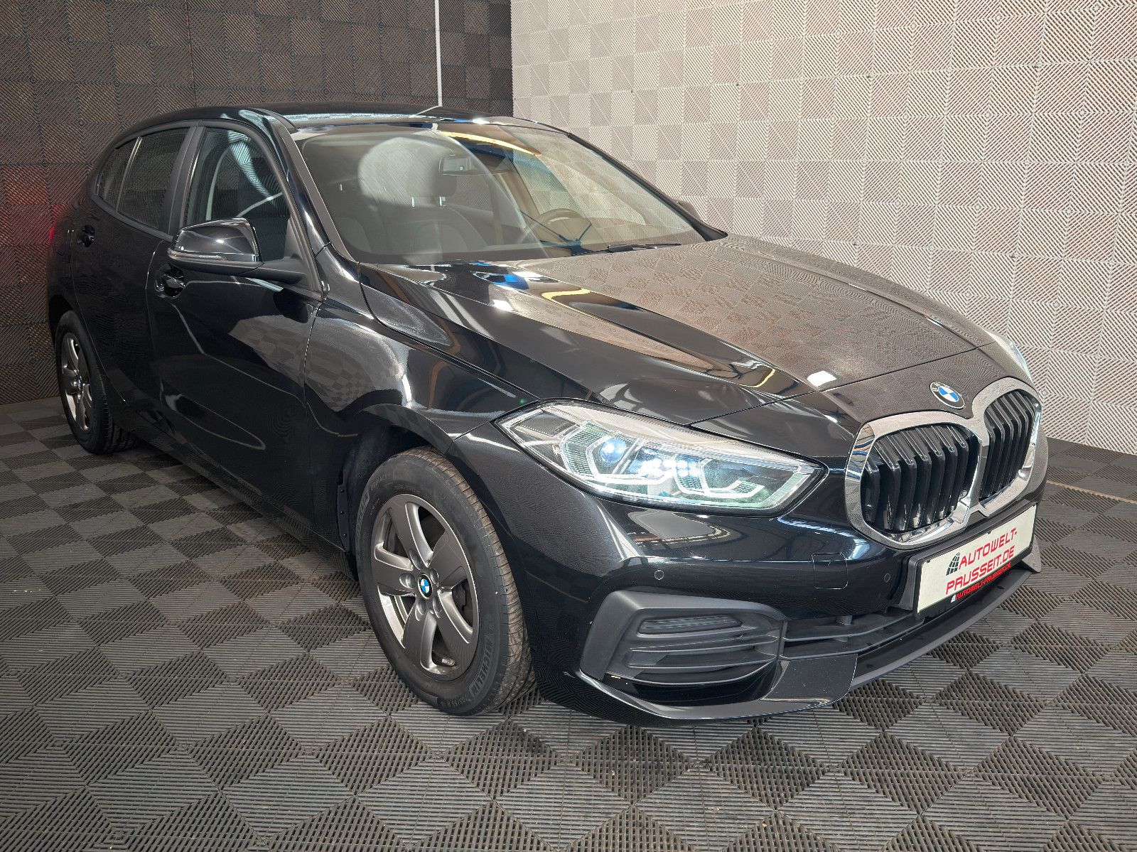 Gebrauchtwagen BMW 118d*ADVANTAGE*BUSINESS-LED-WLAN-TEMPO-WIRELESS 118d*ADVANTAGE*BUSINESS-LED-WLAN-TEMPO-WIRELESS in Horb am Neckar