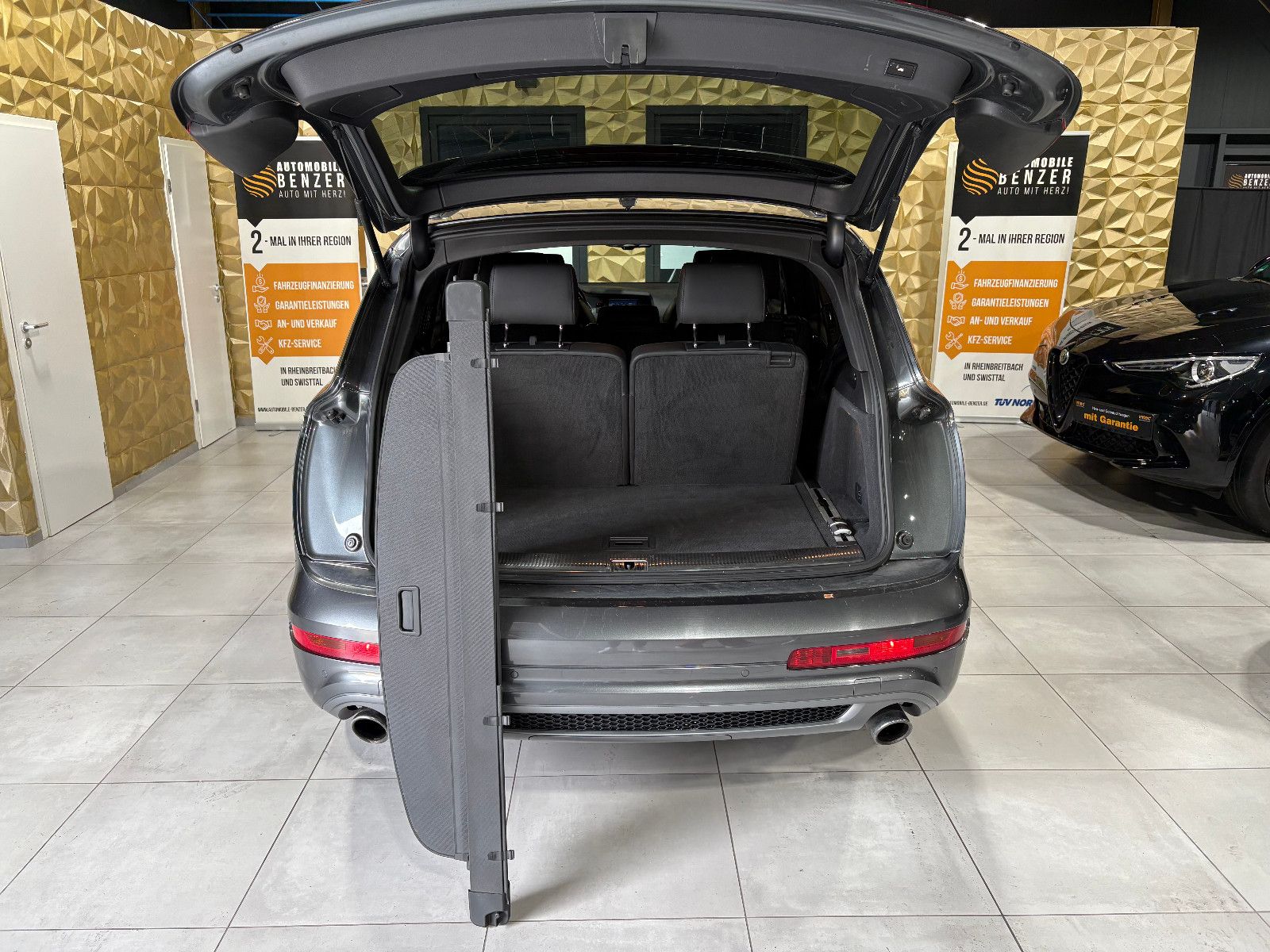 Fahrzeugabbildung Audi Q7 3.0 TDI quattro/S-LINE/MEMORY/XENON/7-SITZ/V6