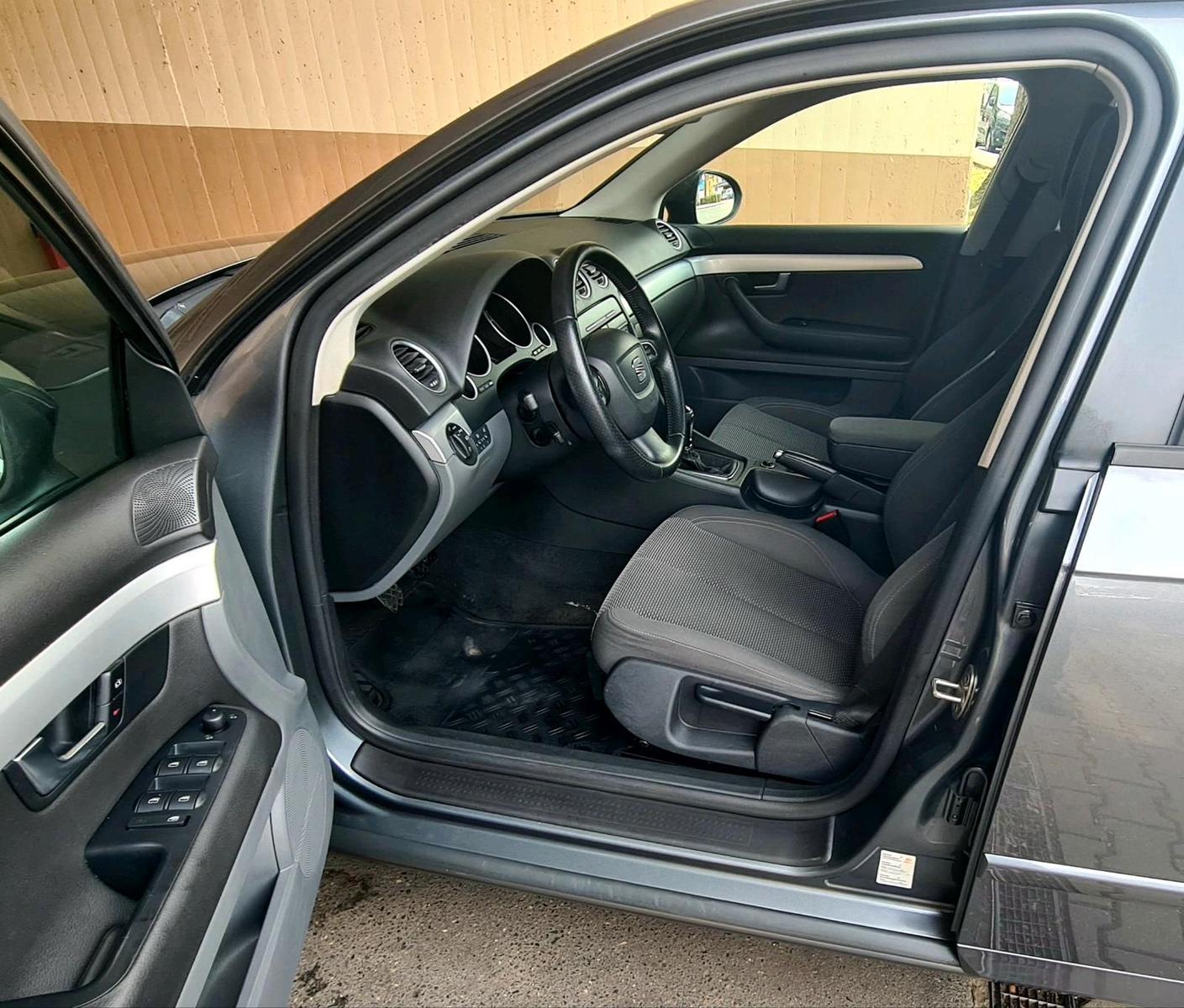 Seat Exeo 2012 — photo 10