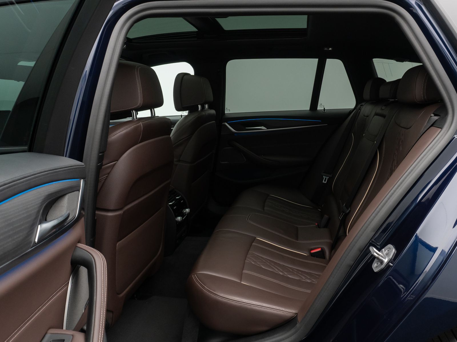 Fahrzeugabbildung BMW 530e xD M Sport Laser DAB H/K HUD AHK Panorama