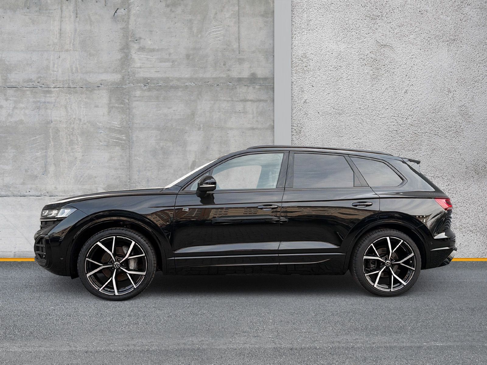 Fahrzeugabbildung Volkswagen Touareg 3.0 TDI 4M R-Line PANO STANDHZG AHK 22"