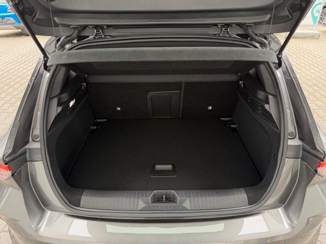 Fahrzeugabbildung Opel Astra L GS Line 130PS LED/Kamera/SHZ!