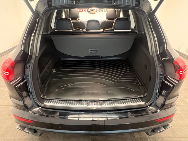 Porsche Cayenne Turbo S Approved 4/25,Panorama,Carbon,