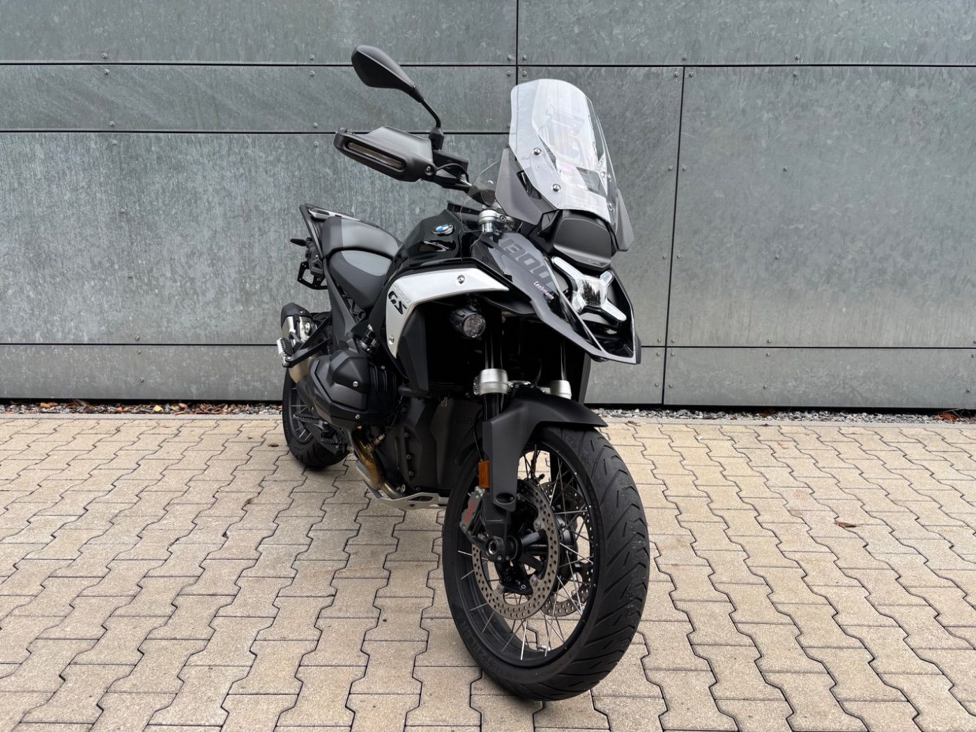 Fahrzeugabbildung BMW R 1300 GS Triple Black 3 Pakete