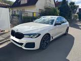 BMW M550i xDrive LCI 530 PS Standh. B&W Laser - gebrauchte BMW M550 aus dem Jahr 2021