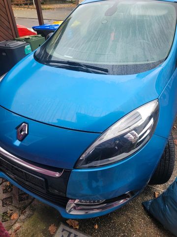 Renault Megane Scenic  Bj Nov 2012 Unfallauto