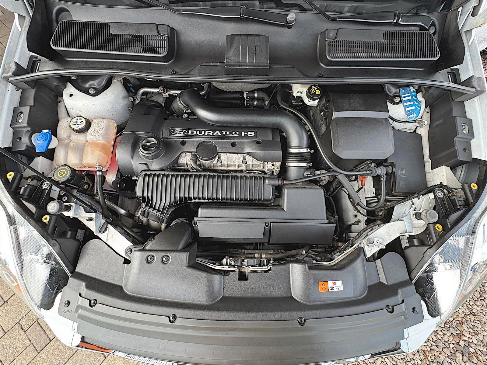 Fahrzeugabbildung Ford Kuga Titanium 2.5 Sport *Panorama*Bi-Xenon*LED*