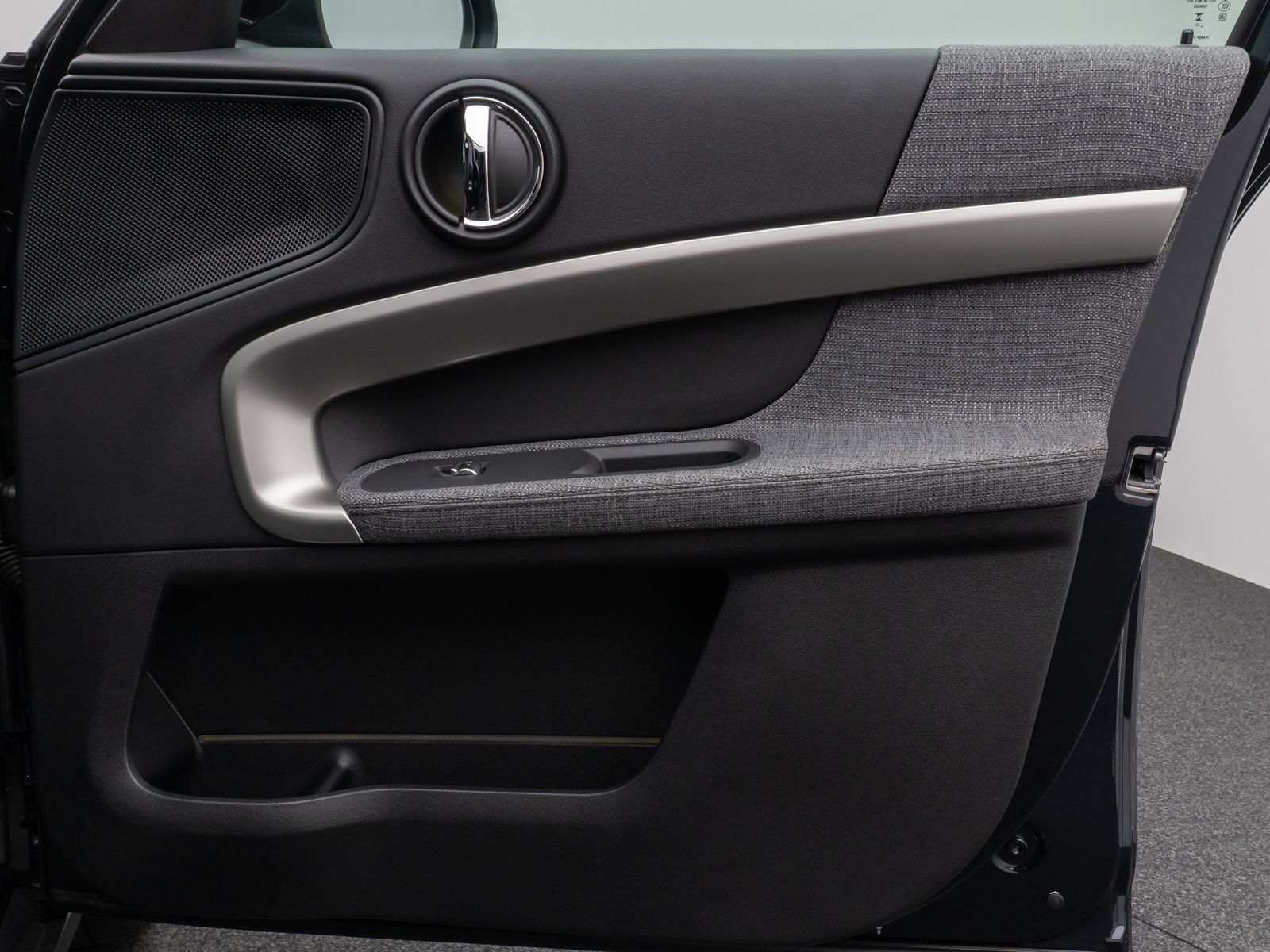 Fahrzeugabbildung MINI Cooper Countryman HUD Panorama Kamera Sportsitze