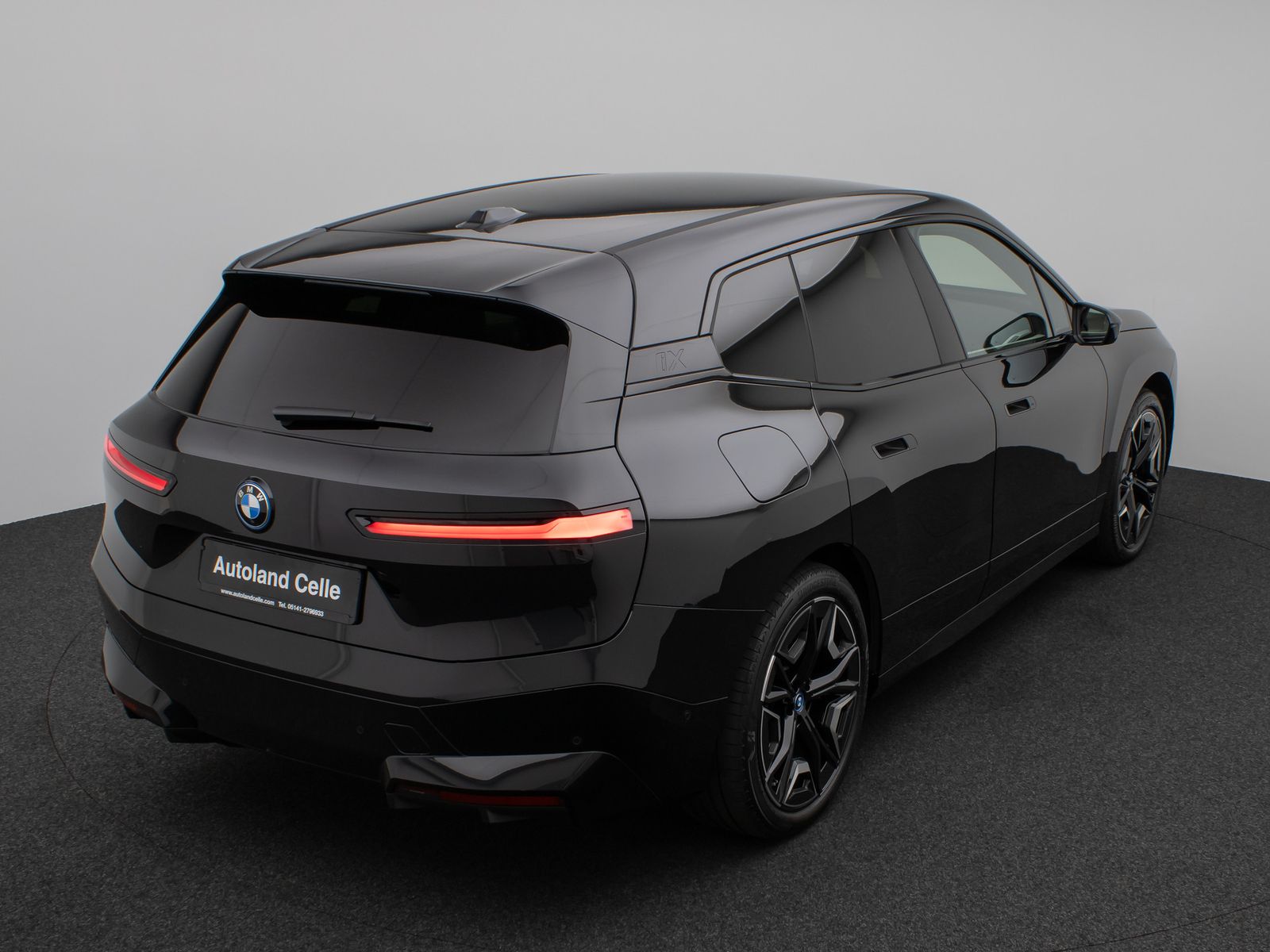 Fahrzeugabbildung BMW iX xD40 Laser 360°DAB H/K SoftCl ACC AHK Sport