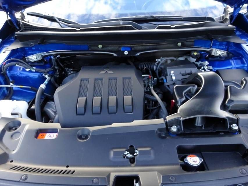 Fahrzeugabbildung Mitsubishi Eclipse Cross 1.5 T-MIVEC Spirit  AHK