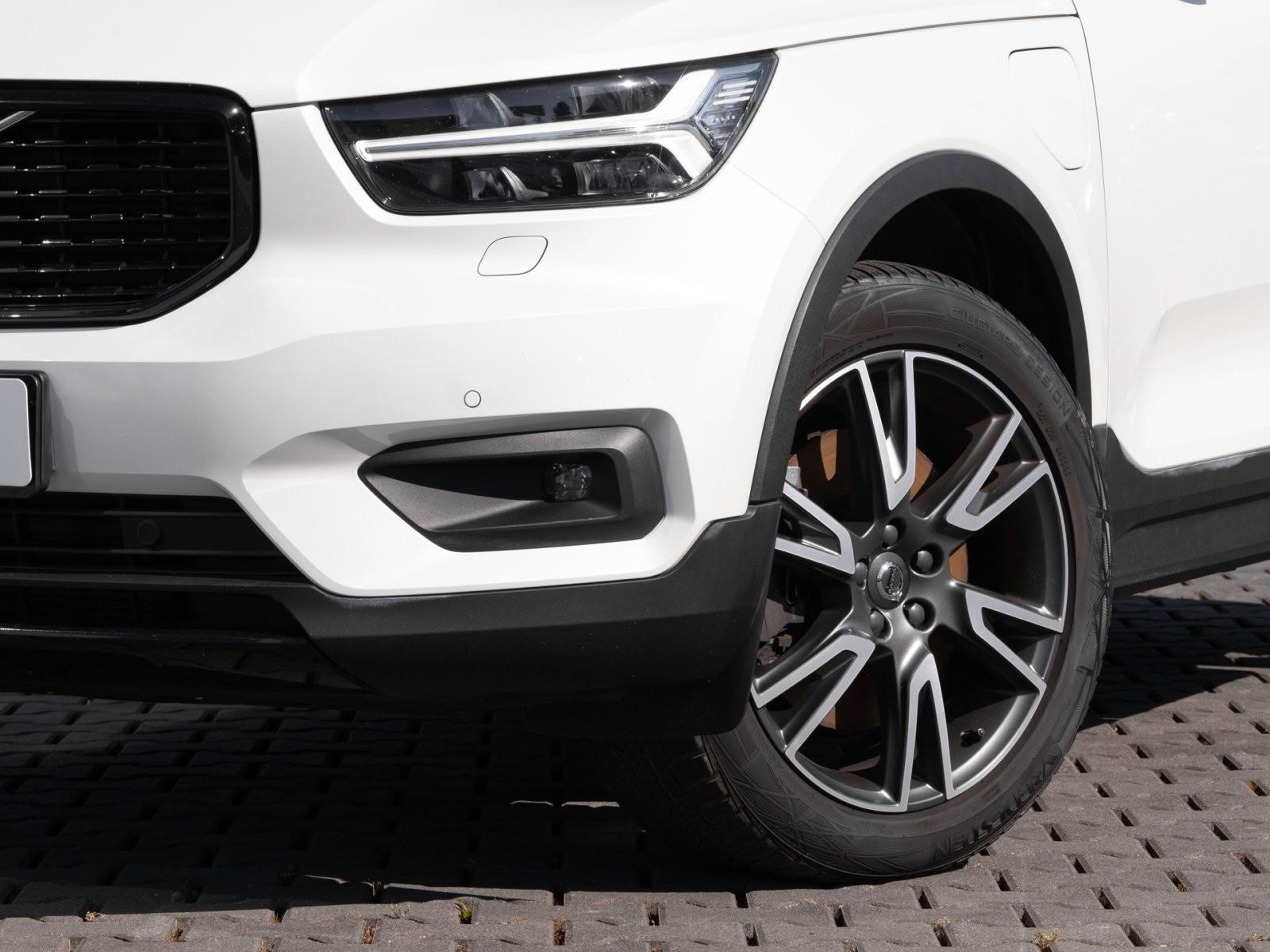 Volvo XC40 R Design Recharge Plug-In Hybrid 2WD
