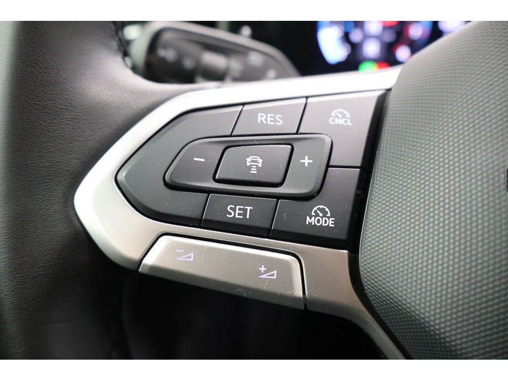 Volkswagen Passat Variant 1.5 eTSI Business DSG Navi Matrix foto 18