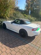 Fiat 124 Spider 1.4 MultiAir Turbo Europa Limited... - weiße Fiat 124 Spider