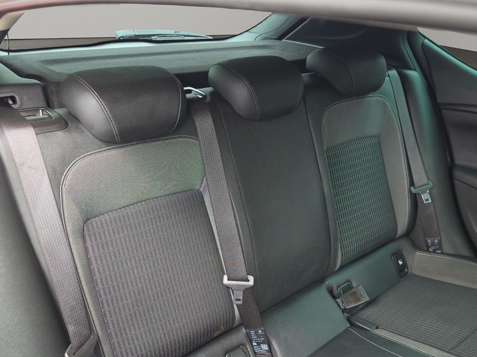 Fahrzeugabbildung Opel Astra K Lim. 5-trg. Elegance Start/Stop
