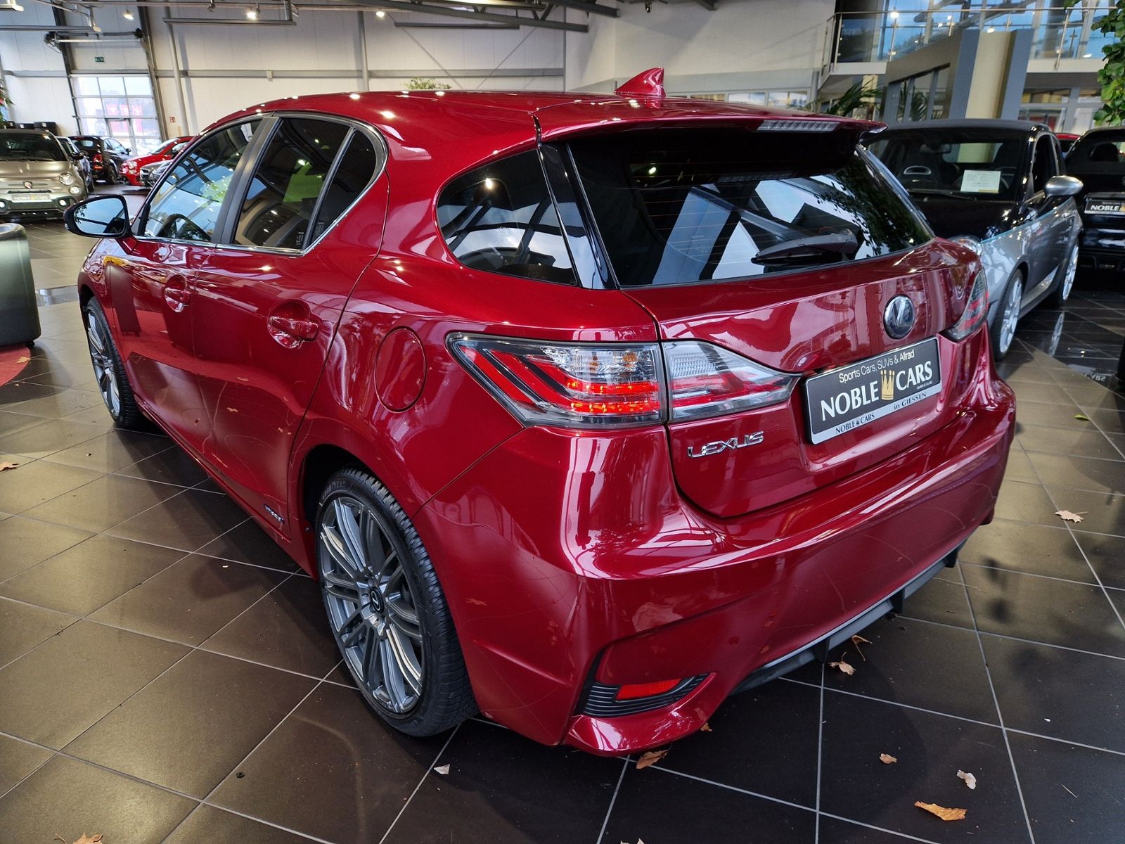 Fahrzeugabbildung Lexus CT200h Executive RFK LED NAVI ALU