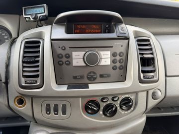 Opel Vivaro - 12