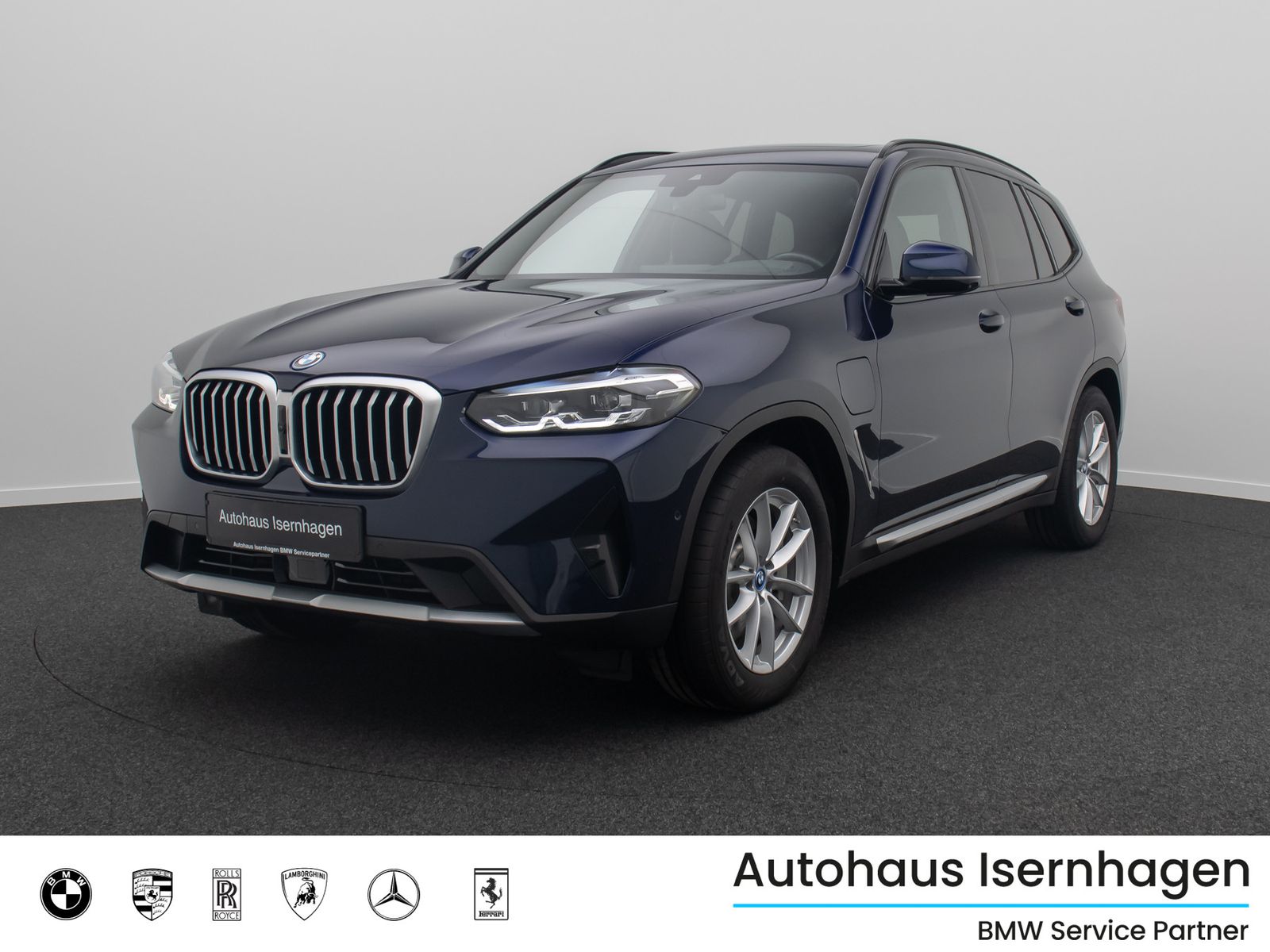 Fahrzeugabbildung BMW X3 xD30e Panorama HUD DAB Sport AHK 360&deg; Komfort