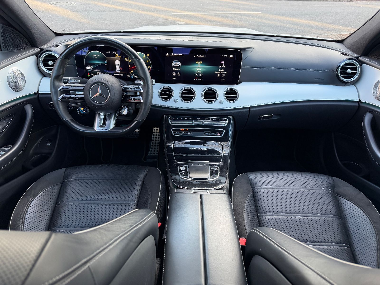 Fahrzeugabbildung Mercedes-Benz E 63s AMG 4Matic+ PANO*MEMO*BURMESTER*ACC*LED