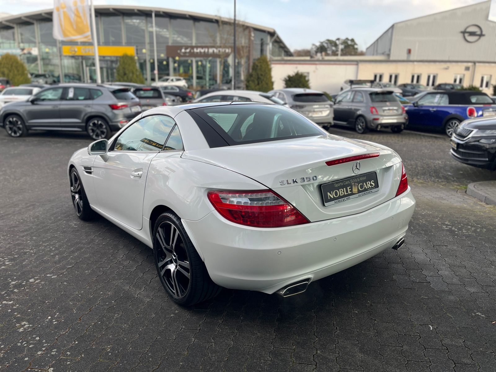 Fahrzeugabbildung Mercedes-Benz SLK 350 BlueEfficiency XENON MEMORY