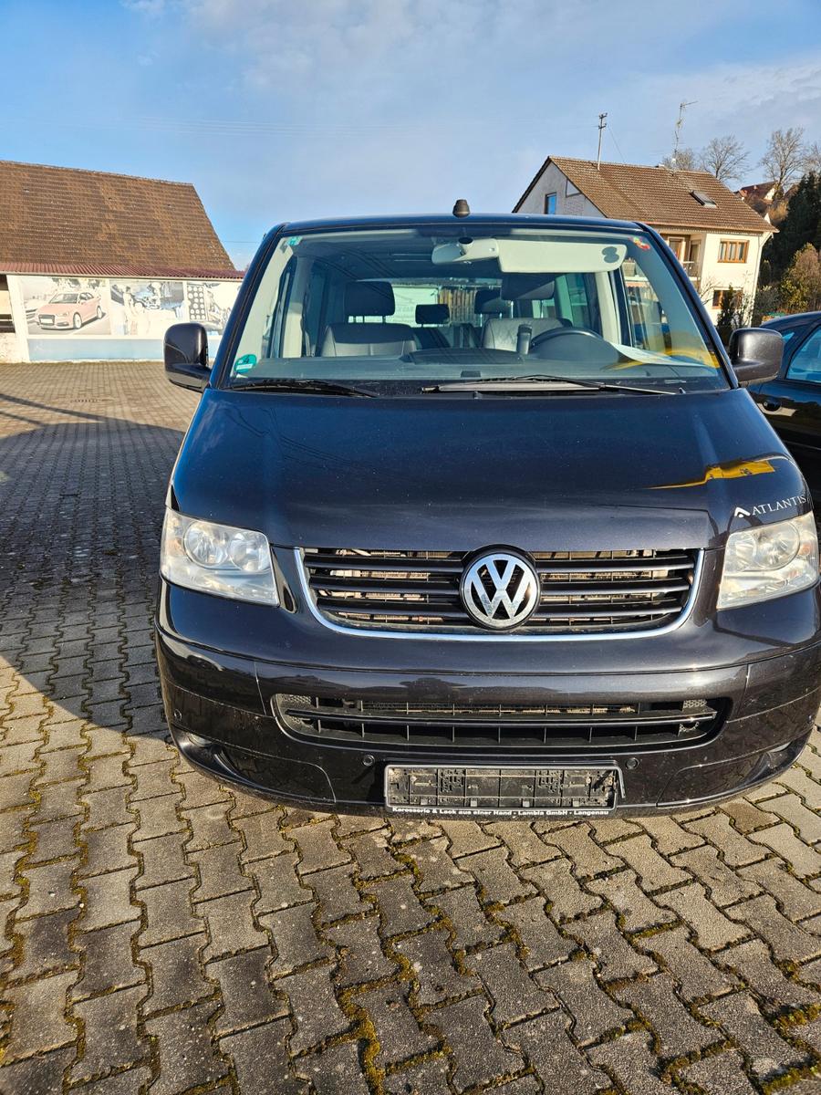 Volkswagen T5 Transporter Bus Multivan Atlantis