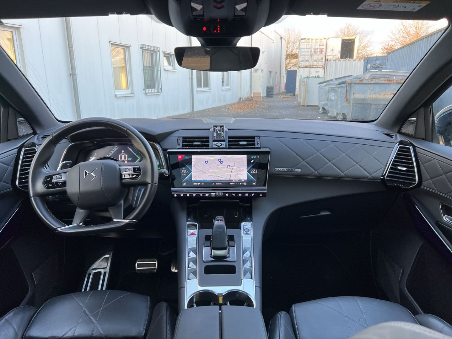 Fahrzeugabbildung DS Automobiles DS7 Crossback E-TENSE 1.6